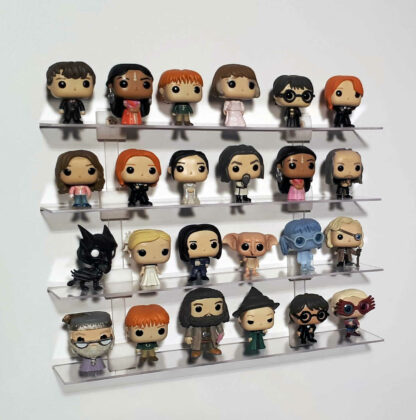 Étagère transparente à 4 niveaux garnie de Pocket POP Harry Potter