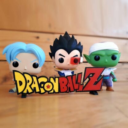 Logo Dragon Ball Z entouré de POP Vegeta, Trunks et Piccolo